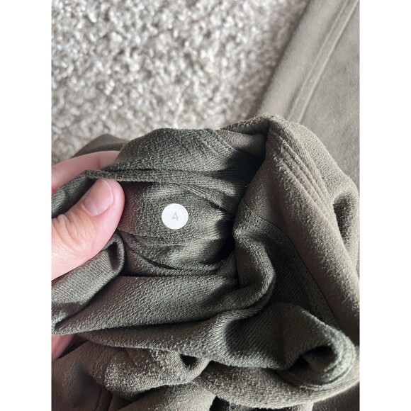Lululemon Stretch High Rise Jogger Pant Olive Green Size 4 EUC Athleisure Lounge - Picture 8 of 9